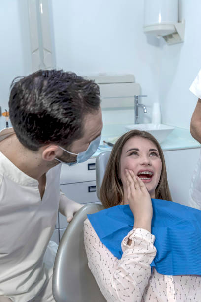  University, MS Emergency Dentist Pros