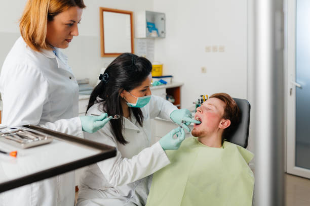 Best Emergency Dentist for Knocked-Out Tooth in University, MS